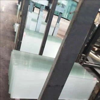 Panneau en verre dépoli gravé à l'acide