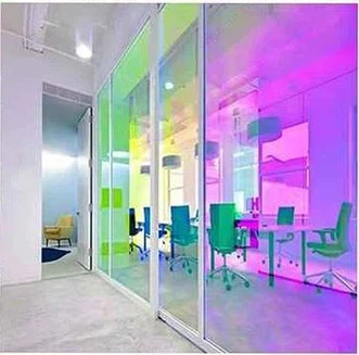 Verre architectural dichroïque